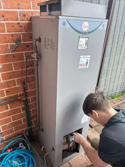 Hot water system repair in Elsternwick